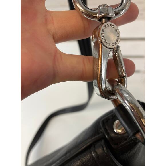 MARC BY MARC JACOBS SMALL BLACK LEATHER WOMENS CROSSBODY BAG - Picture 12 of 16